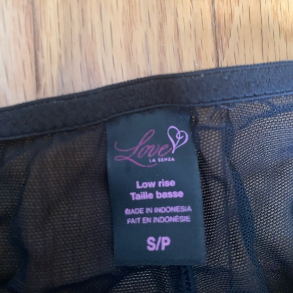 Intimate wear - Picture 9 of 10